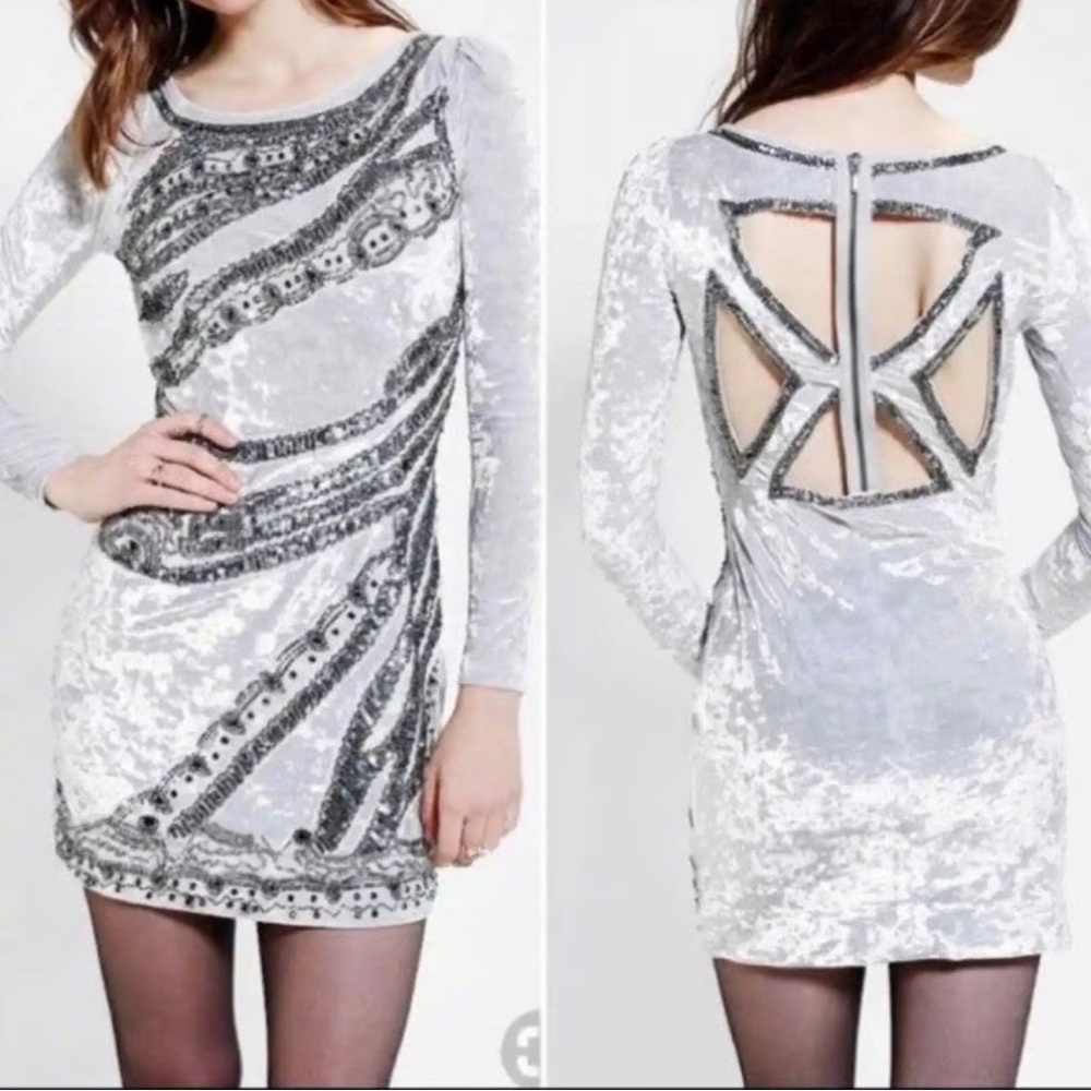 Kimchi Blue Silver Sequin Long Sleeve Bodycon Dress